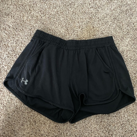 Under armor shorts - Picture 1 of 1